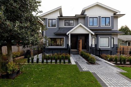 625-e-4th-street-lower-lonsdale-north-vancouver-01