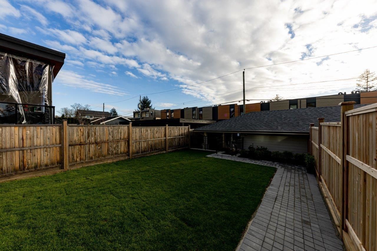 625-e-4th-street-lower-lonsdale-north-vancouver-39 at 625 E 4th Street, Lower Lonsdale, North Vancouver 625-e-4th-street-lower-lonsdale-north-vancouver-39 at 625 E 4th Street, Lower Lonsdale, North Vancouver