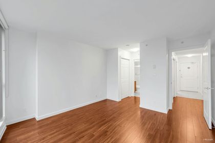 5611-goring-street-central-bn-burnaby-north-04