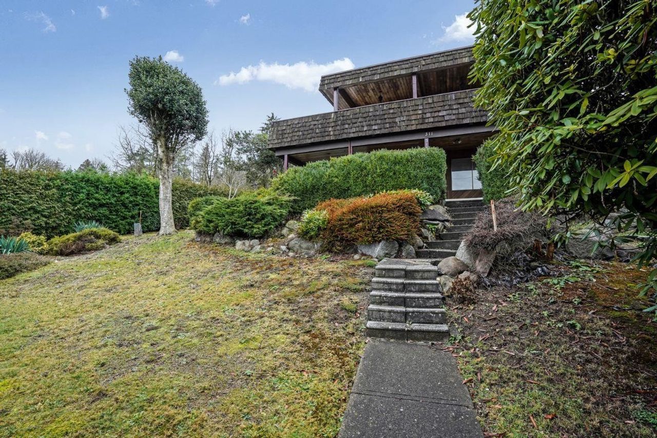 311-beachview-drive-dollarton-north-vancouver-33-1 at 311 Beachview Drive, Dollarton, North Vancouver 311-beachview-drive-dollarton-north-vancouver-33-1 at 311 Beachview Drive, Dollarton, North Vancouver