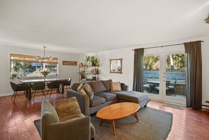 928-berkley-road-blueridge-nv-north-vancouver-04