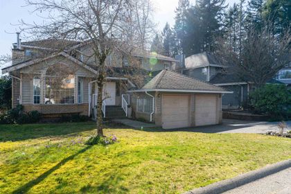 2451-mowat-place-blueridge-nv-north-vancouver-01
