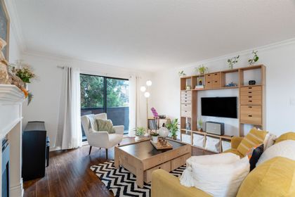 341-w-3rd-street-lower-lonsdale-north-vancouver-02