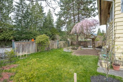 1308-crayford-close-westlynn-north-vancouver-04