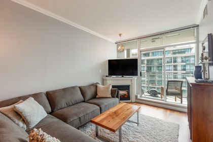 04 at 907 - 168 E Esplanade Avenue, Lower Lonsdale, North Vancouver