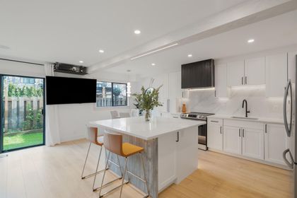 1140-premier-street-lynnmour-north-vancouver-03