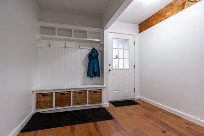 10000-valley-drive-valleycliffe-squamish-04