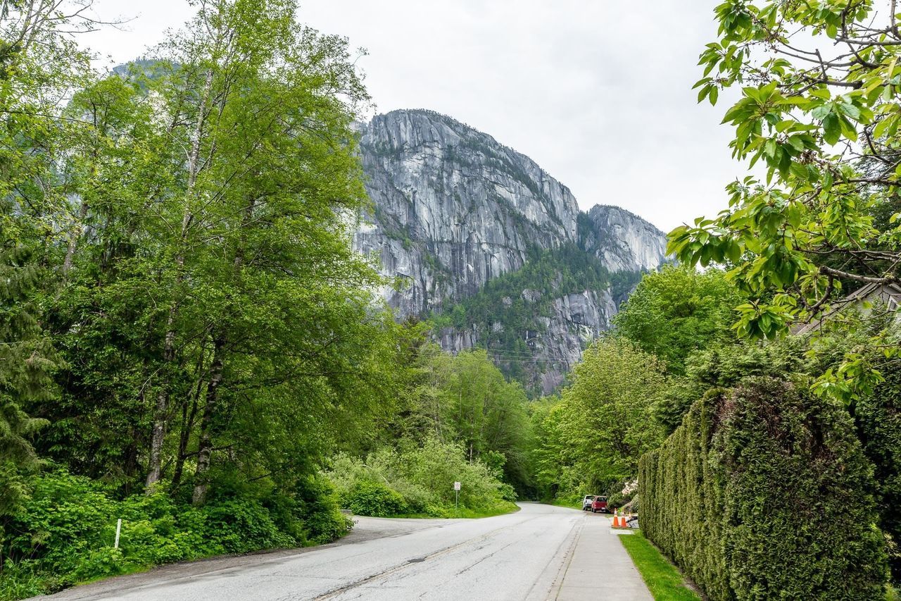 10000-valley-drive-valleycliffe-squamish-02 at 2 - 10000 Valley Drive, Valleycliffe, Squamish