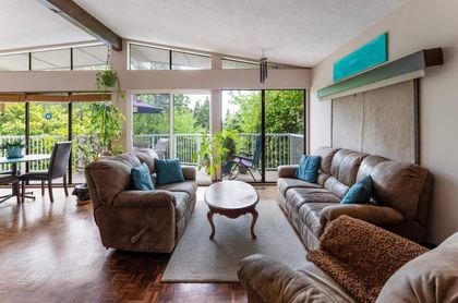 1528-dempsey-road-lynn-valley-north-vancouver-02