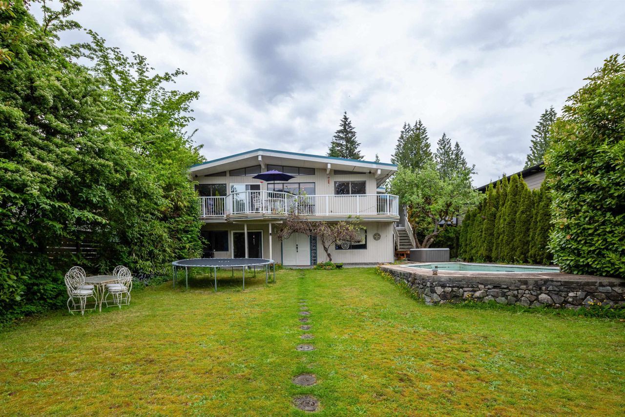 1528 Dempsey Road, Lynn Valley, North Vancouver