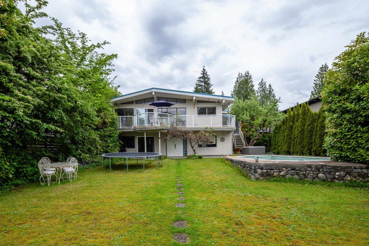 1528 Dempsey Road, Lynn Valley, North Vancouver 