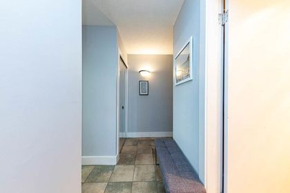 214-e-15th-street-central-lonsdale-north-vancouver-02