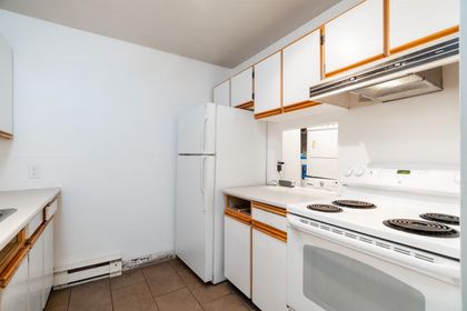 140-e-4th-street-lower-lonsdale-north-vancouver-14
