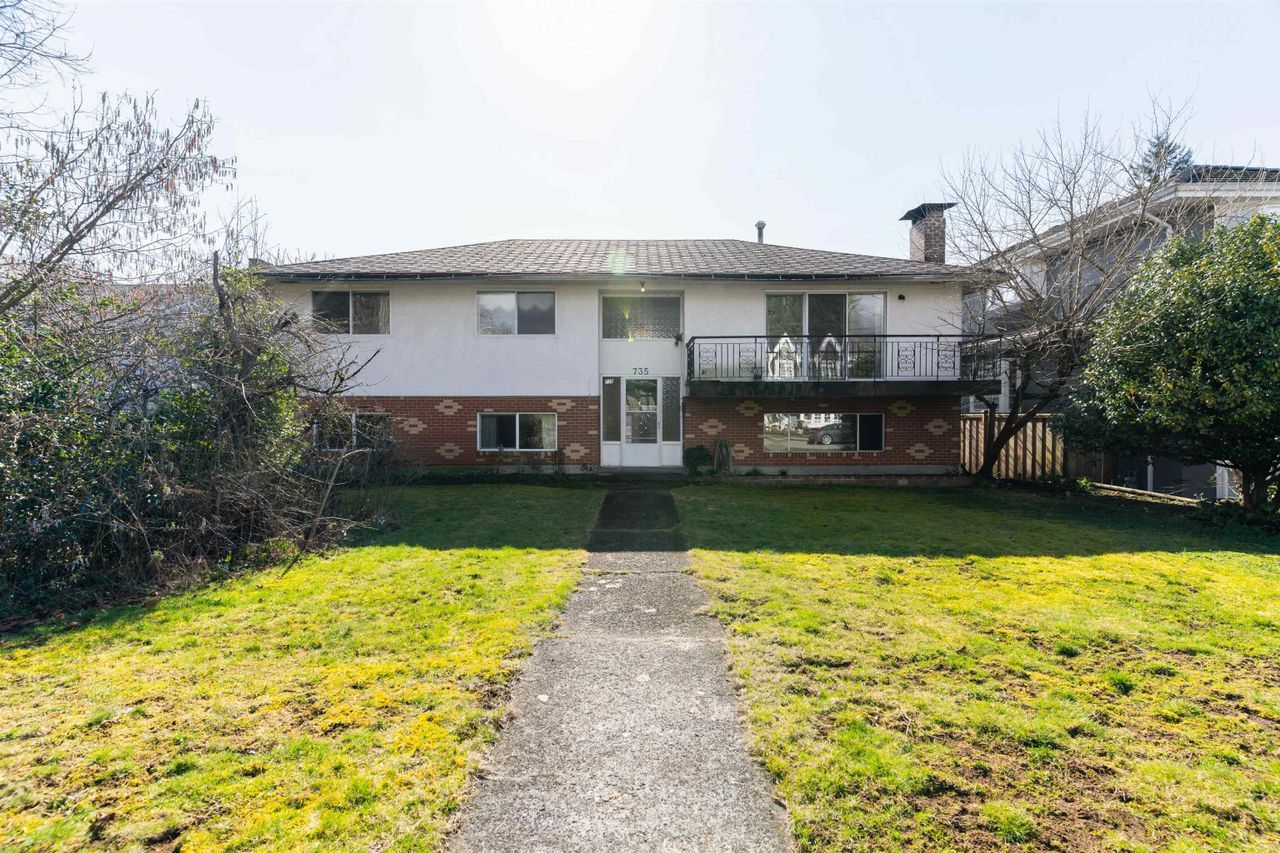 735-e-15th-street-boulevard-north-vancouver-09 at 735 E 15th Street, Boulevard, North Vancouver 735-e-15th-street-boulevard-north-vancouver-09 at 735 E 15th Street, Boulevard, North Vancouver