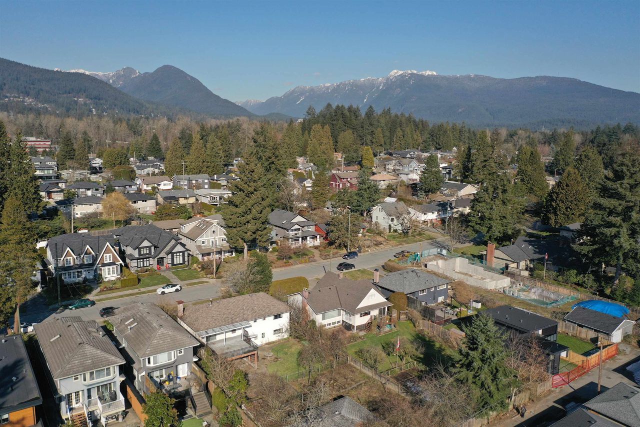 735-e-15th-street-boulevard-north-vancouver-27 at 735 E 15th Street, Boulevard, North Vancouver 735-e-15th-street-boulevard-north-vancouver-27 at 735 E 15th Street, Boulevard, North Vancouver