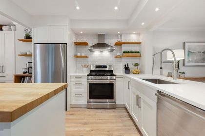 1910-cedar-village-crescent-westlynn-north-vancouver-01