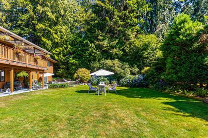 575-e-carisbrooke-road-upper-lonsdale-north-vancouver-01