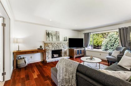 575-e-carisbrooke-road-upper-lonsdale-north-vancouver-03