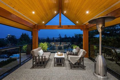 1042-shavington-street-calverhall-north-vancouver-03