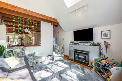 1770-kitchener-street-grandview-woodland-vancouver-east-05