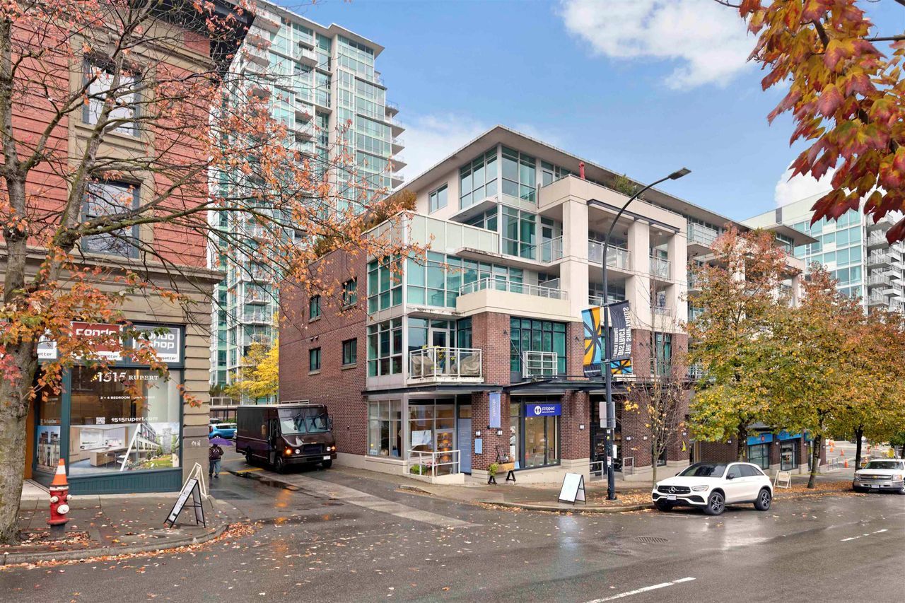501 - 100 E Esplanade Street, Lower Lonsdale, North Vancouver