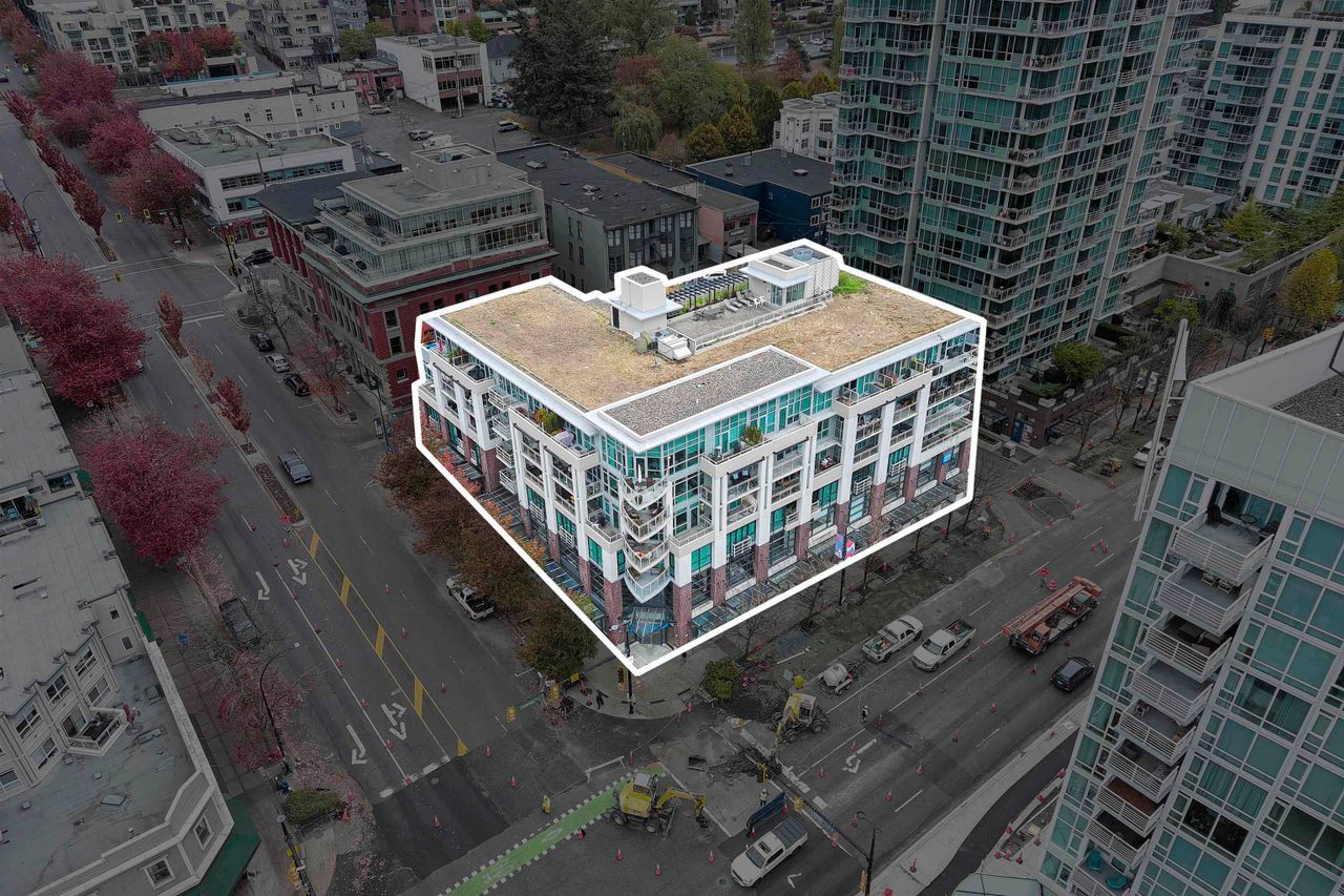 100-e-esplanade-street-lower-lonsdale-north-vancouver-24 at 501 - 100 E Esplanade Street, Lower Lonsdale, North Vancouver 100-e-esplanade-street-lower-lonsdale-north-vancouver-24 at 501 - 100 E Esplanade Street, Lower Lonsdale, North Vancouver