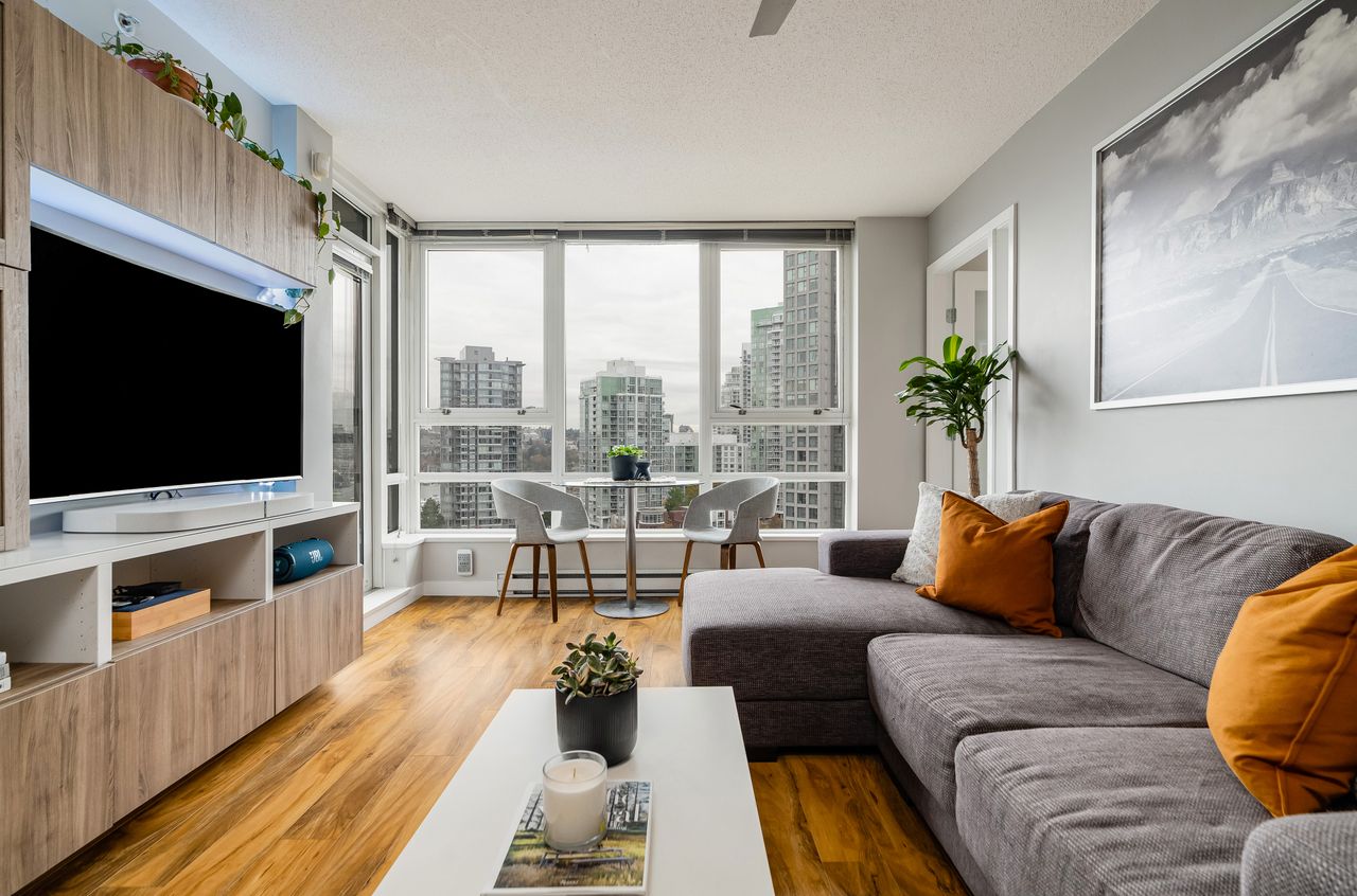at 1711 - 939 Expo Boulevard, Yaletown, Vancouver West  at 1711 - 939 Expo Boulevard, Yaletown, Vancouver West