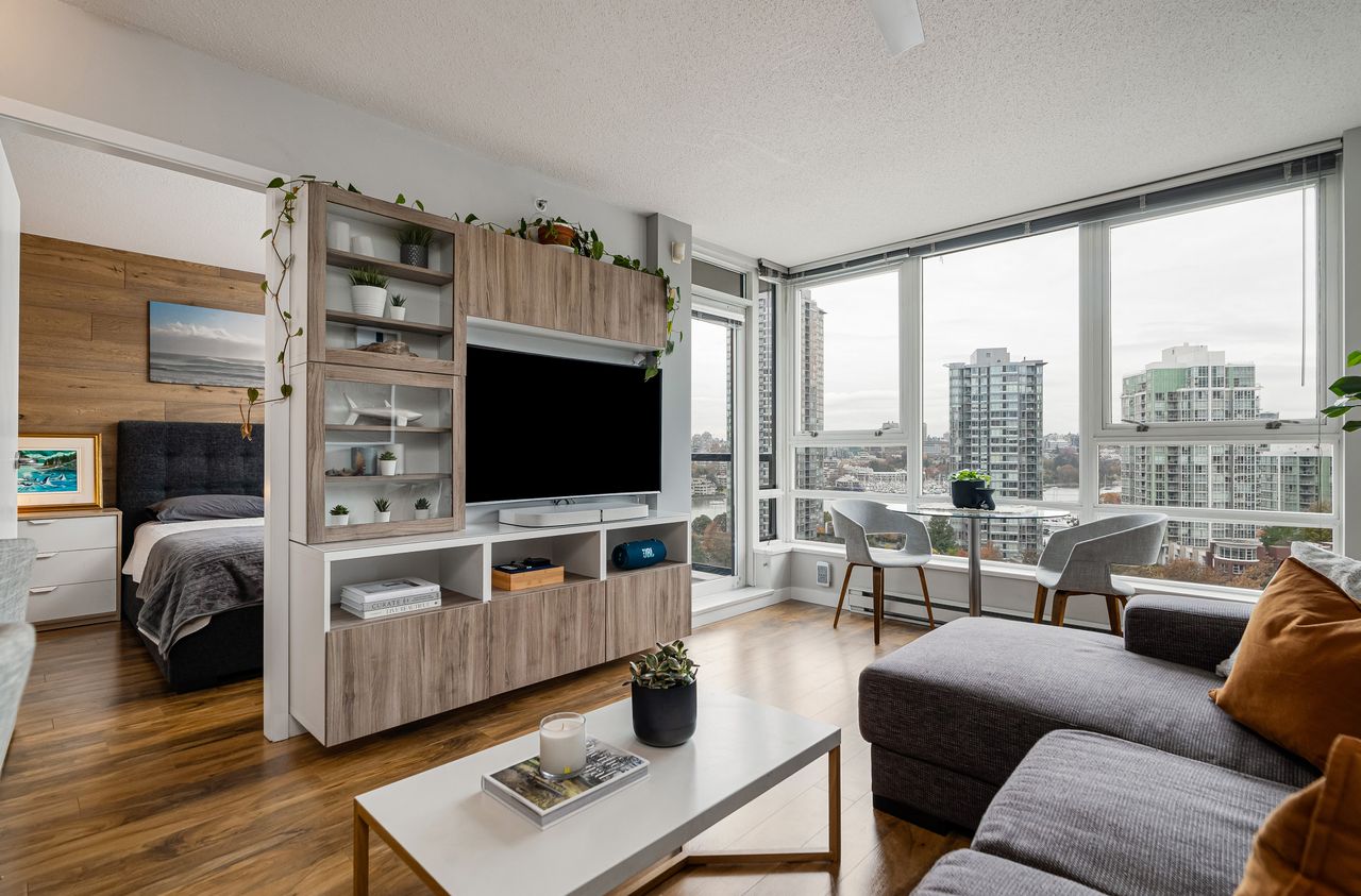 at 1711 - 939 Expo Boulevard, Yaletown, Vancouver West  at 1711 - 939 Expo Boulevard, Yaletown, Vancouver West