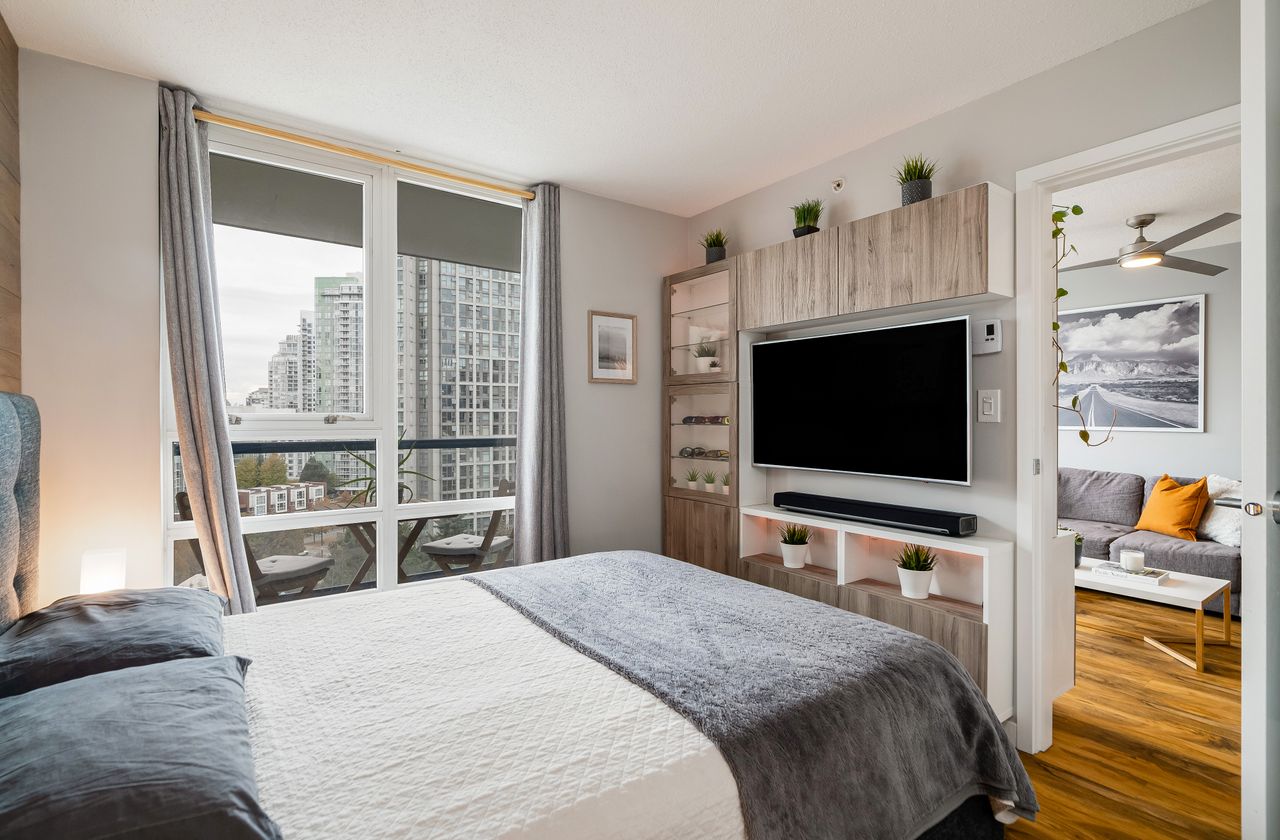 at 1711 - 939 Expo Boulevard, Yaletown, Vancouver West  at 1711 - 939 Expo Boulevard, Yaletown, Vancouver West