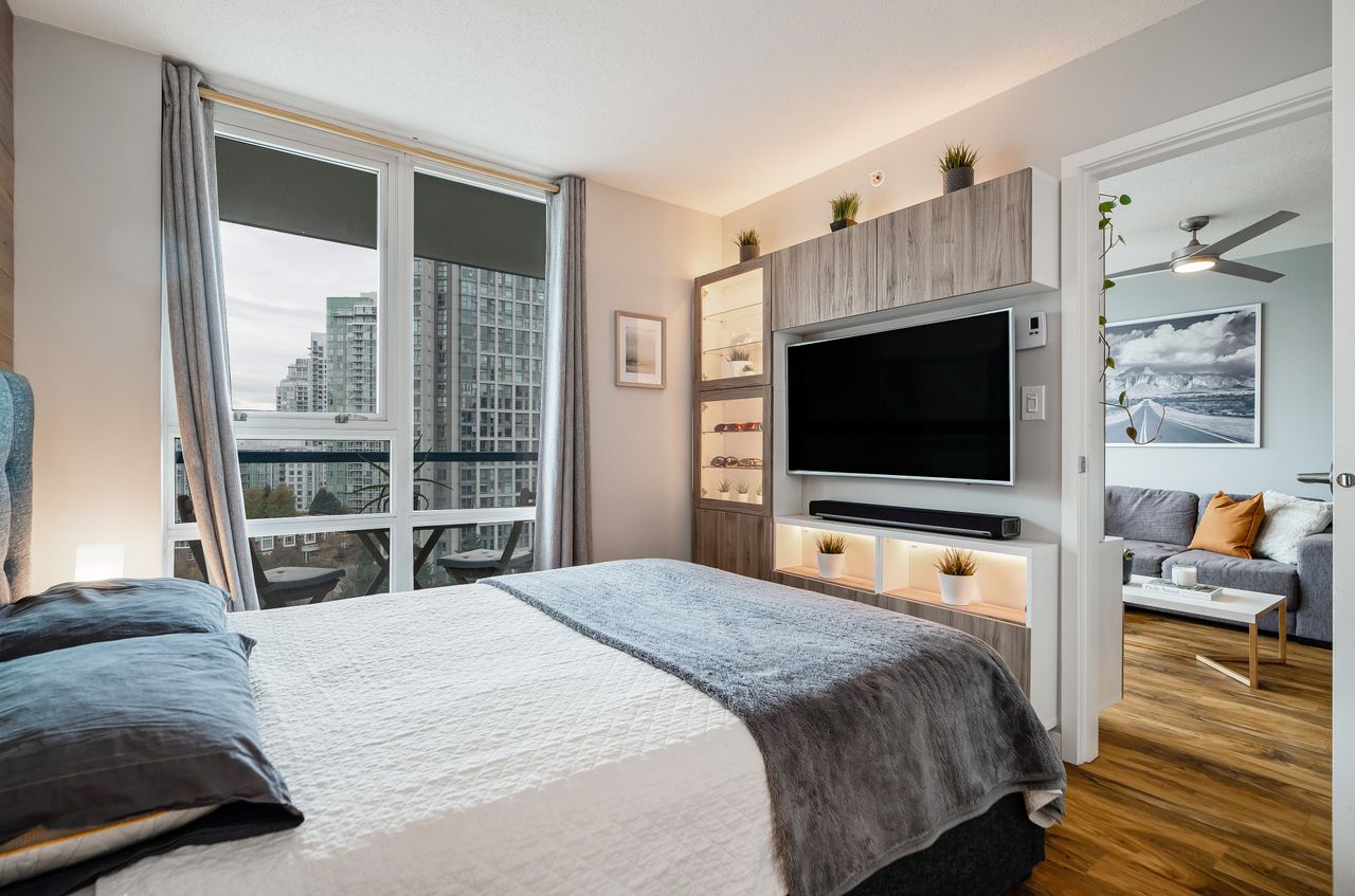 at 1711 - 939 Expo Boulevard, Yaletown, Vancouver West  at 1711 - 939 Expo Boulevard, Yaletown, Vancouver West