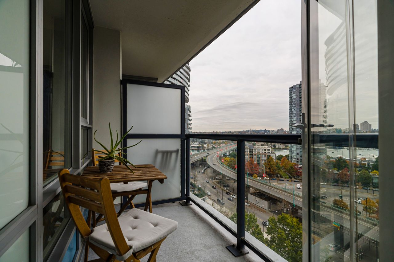 at 1711 - 939 Expo Boulevard, Yaletown, Vancouver West  at 1711 - 939 Expo Boulevard, Yaletown, Vancouver West