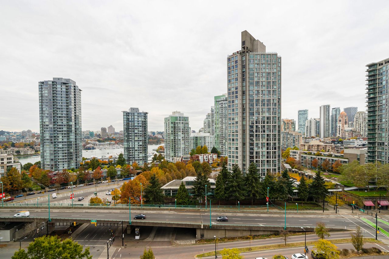 at 1711 - 939 Expo Boulevard, Yaletown, Vancouver West  at 1711 - 939 Expo Boulevard, Yaletown, Vancouver West