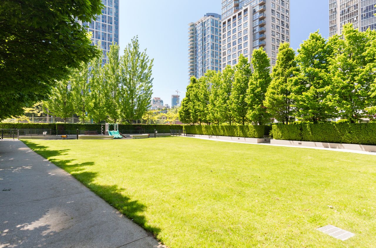 at 1711 - 939 Expo Boulevard, Yaletown, Vancouver West  at 1711 - 939 Expo Boulevard, Yaletown, Vancouver West