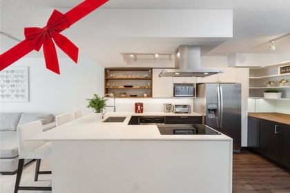 4323-gallant-avenue-deep-cove-north-vancouver-01