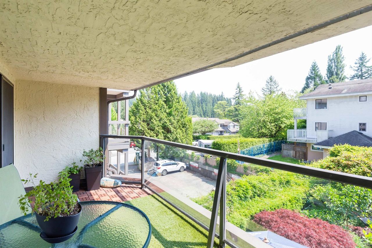 4323-gallant-avenue-deep-cove-north-vancouver-13 at 208 - 4323 Gallant Avenue, Deep Cove, North Vancouver 4323-gallant-avenue-deep-cove-north-vancouver-13 at 208 - 4323 Gallant Avenue, Deep Cove, North Vancouver