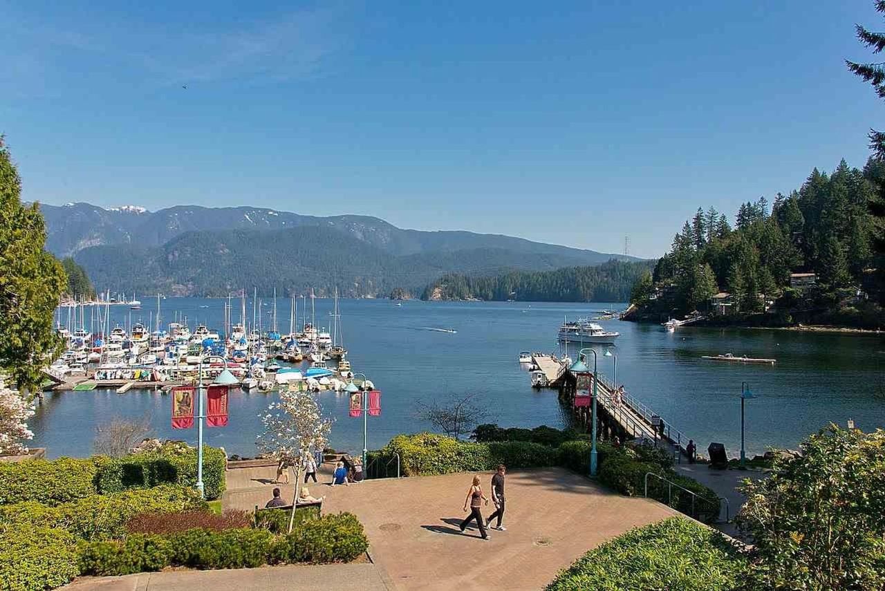 4323-gallant-avenue-deep-cove-north-vancouver-26 at 208 - 4323 Gallant Avenue, Deep Cove, North Vancouver 4323-gallant-avenue-deep-cove-north-vancouver-26 at 208 - 4323 Gallant Avenue, Deep Cove, North Vancouver