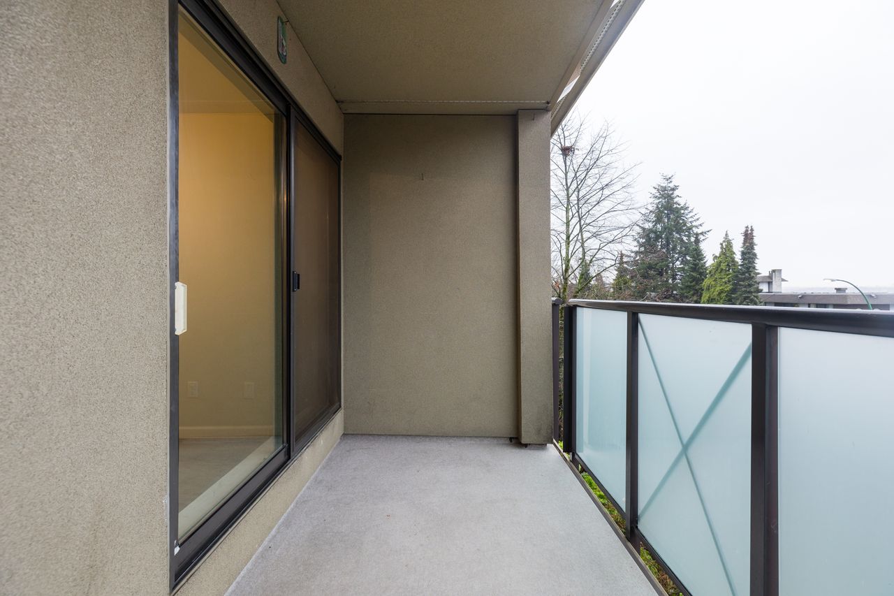  at 307 - 140 E 4th Street, Lower Lonsdale, North Vancouver