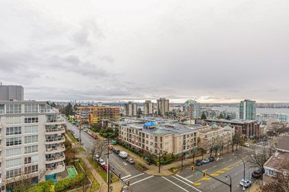 110-w-4th-street-lower-lonsdale-north-vancouver-04