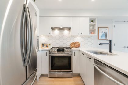 1519-crown-street-lynnmour-north-vancouver-02