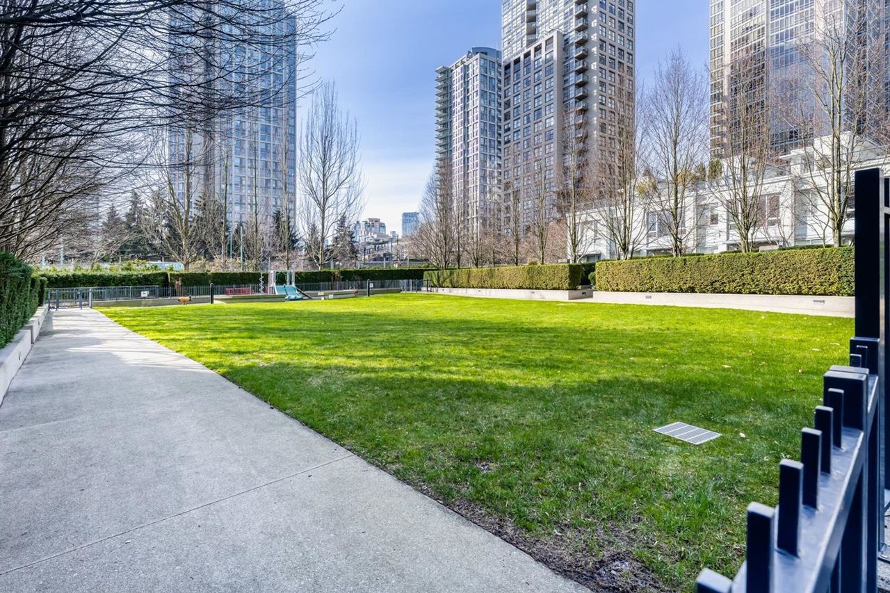 939-expo-boulevard-yaletown-vancouver-west-21 at 1911 - 939 Expo Boulevard, Yaletown, Vancouver West 939-expo-boulevard-yaletown-vancouver-west-21 at 1911 - 939 Expo Boulevard, Yaletown, Vancouver West