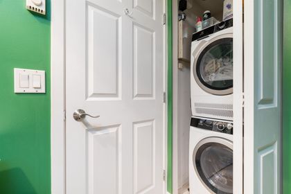 2442-w-4th-avenue-kitsilano-vancouver-west-14