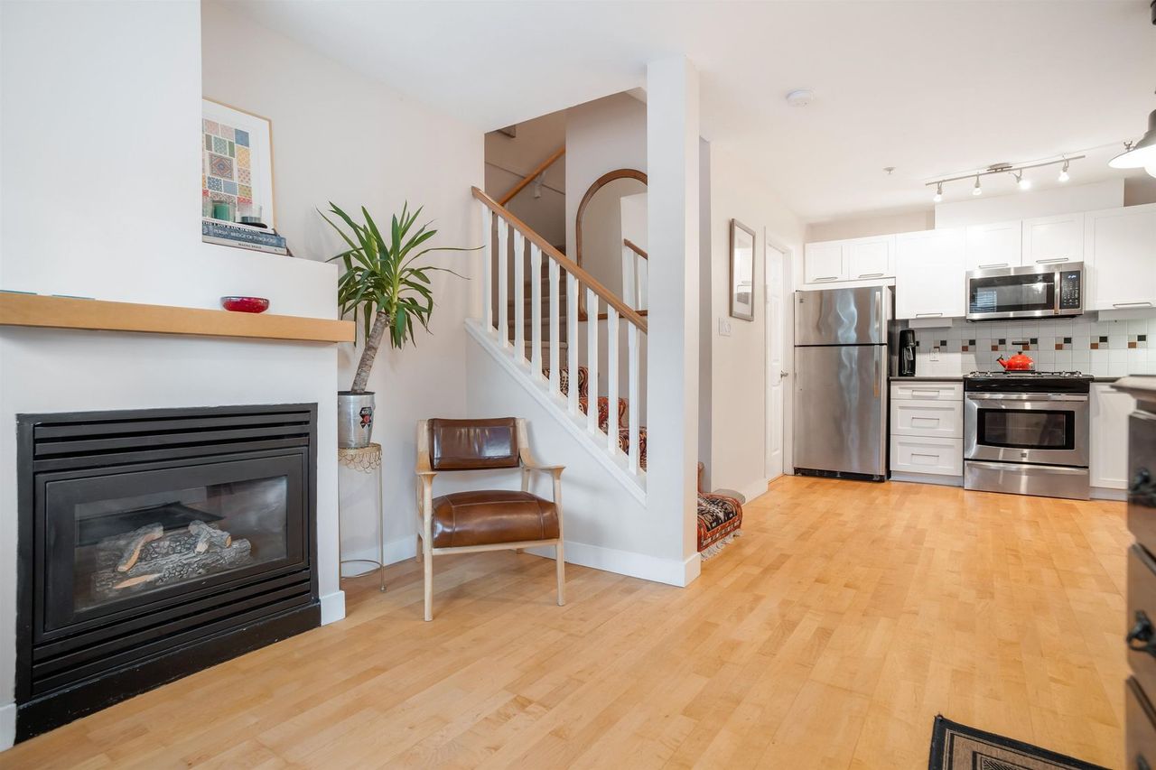2442-w-4th-avenue-kitsilano-vancouver-west-05 at 2442 W 4th Avenue, Kitsilano, Vancouver West 2442-w-4th-avenue-kitsilano-vancouver-west-05 at 2442 W 4th Avenue, Kitsilano, Vancouver West