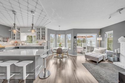 3968-sparrow-lane-roche-point-north-vancouver-05