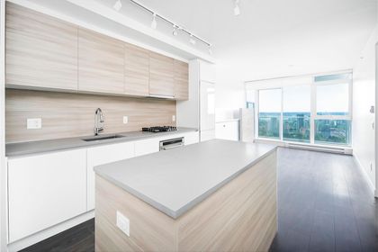 657-whiting-way-coquitlam-west-coquitlam-01