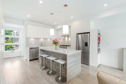 3490-mt-seymour-parkway-northlands-north-vancouver-01
