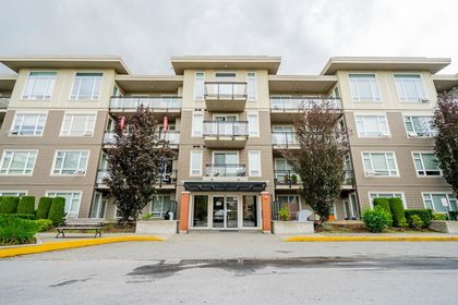 20211-66-avenue-willoughby-heights-langley-02