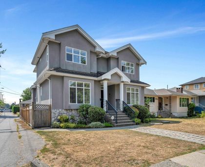 2778-e-53rd-avenue-killarney-ve-vancouver-east-02