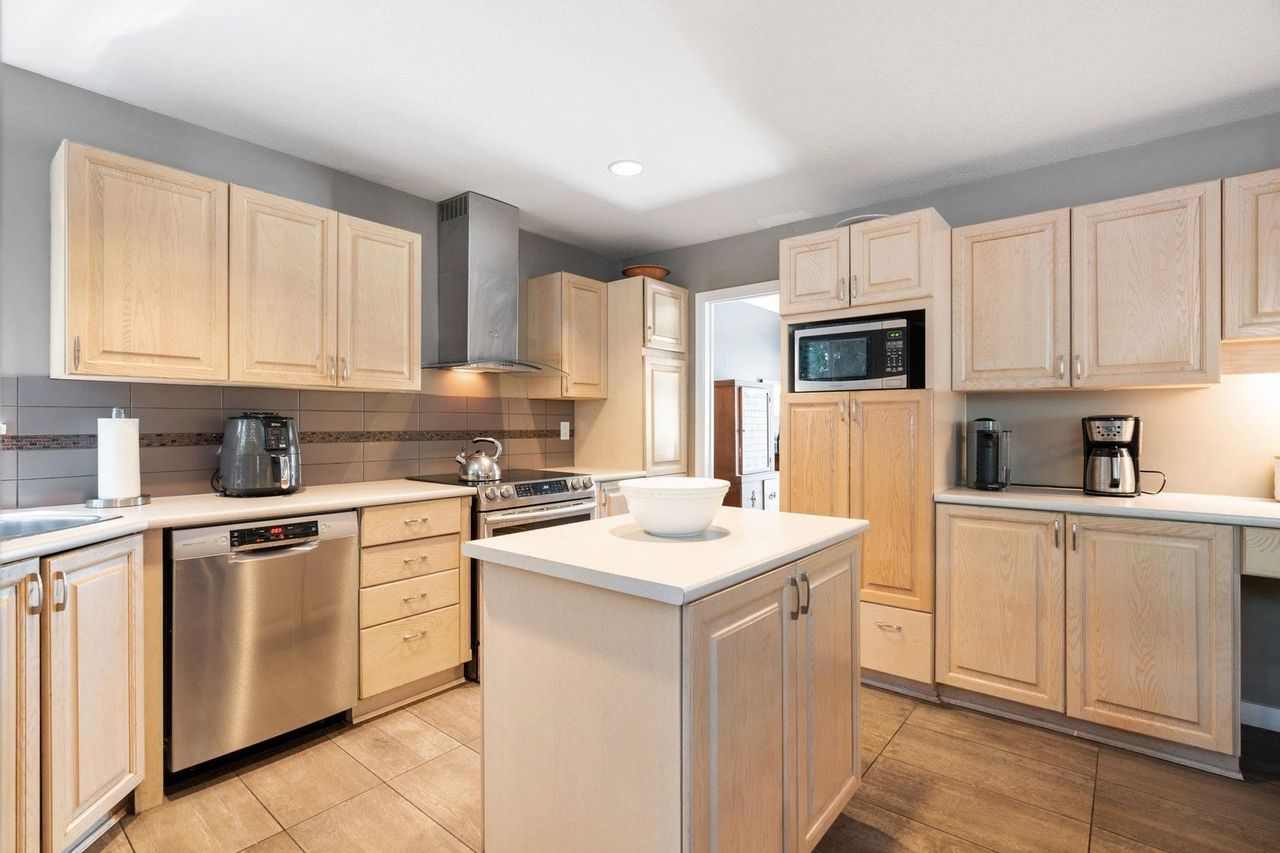 3430-mahon-avenue-upper-lonsdale-north-vancouver-14 at 3430 Mahon Avenue, Upper Lonsdale, North Vancouver 3430-mahon-avenue-upper-lonsdale-north-vancouver-14 at 3430 Mahon Avenue, Upper Lonsdale, North Vancouver