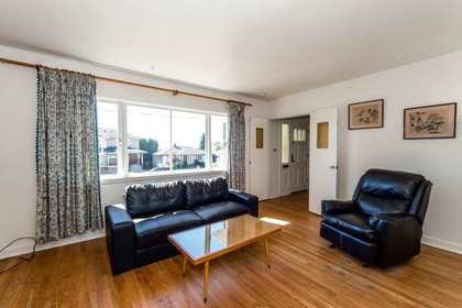 622-e-7th-street-queensbury-north-vancouver-04