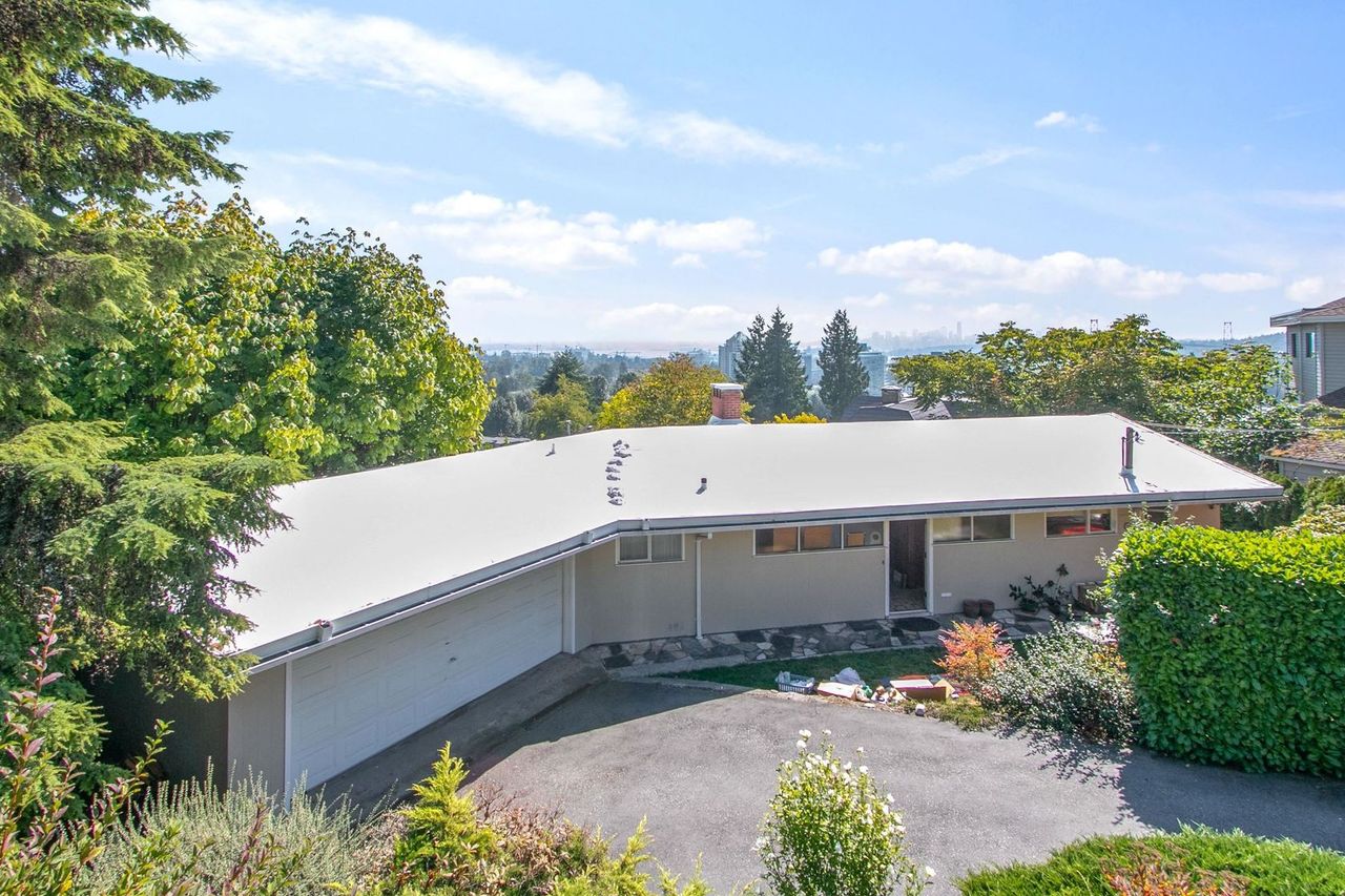 850 8th Street, Sentinel Hill, West Vancouver 